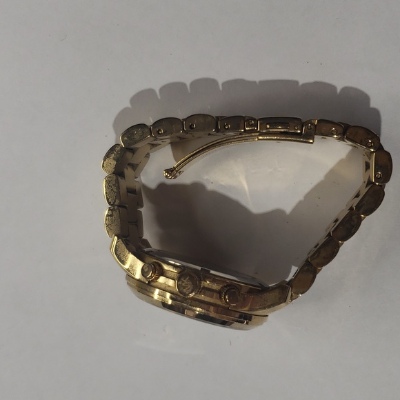 Gold and Blue Michael Kors watch - Picture 3 of 5